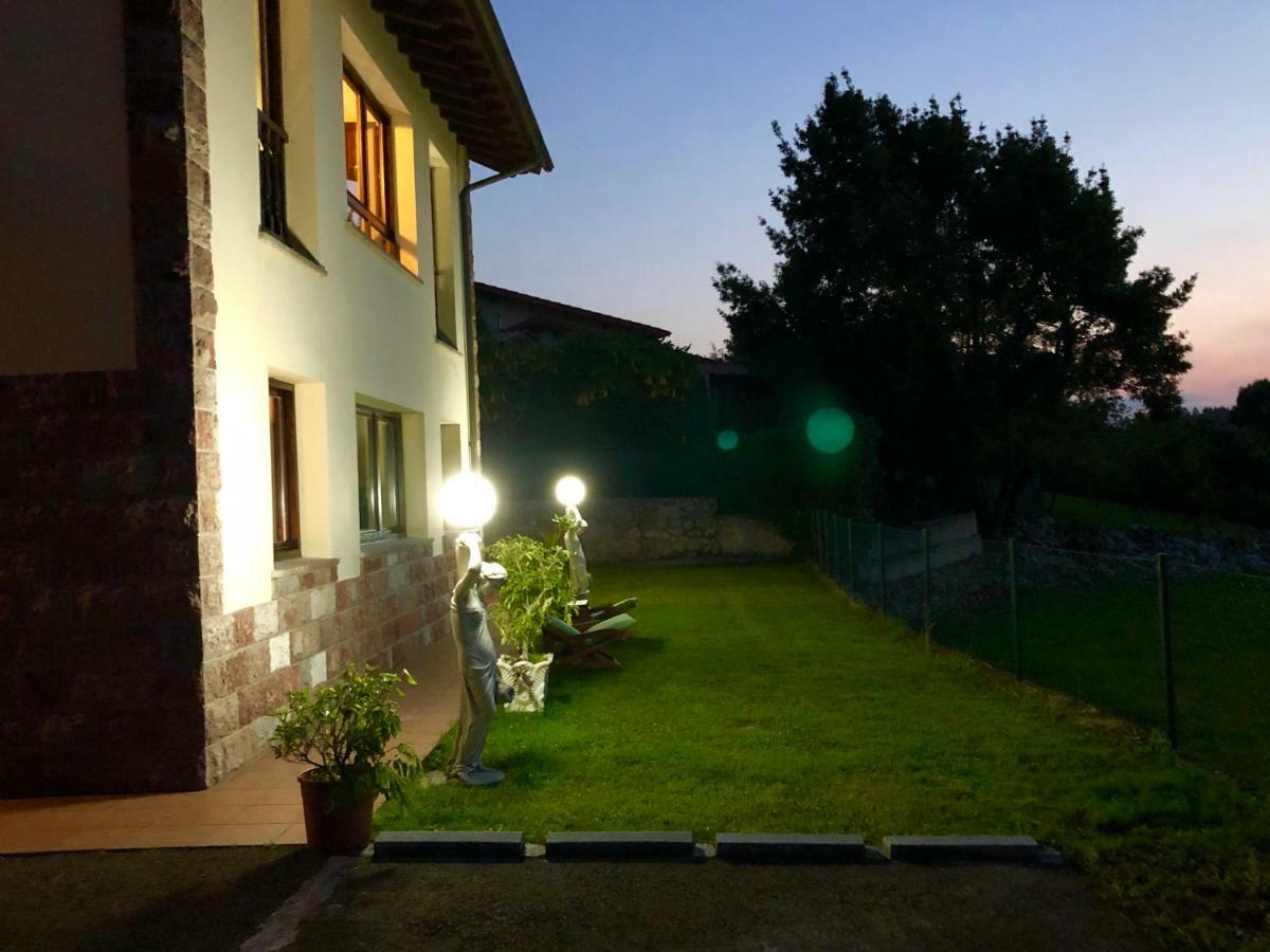 Casa Frente A Los Bufones De Pria Villa Llames de Pria Bagian luar foto